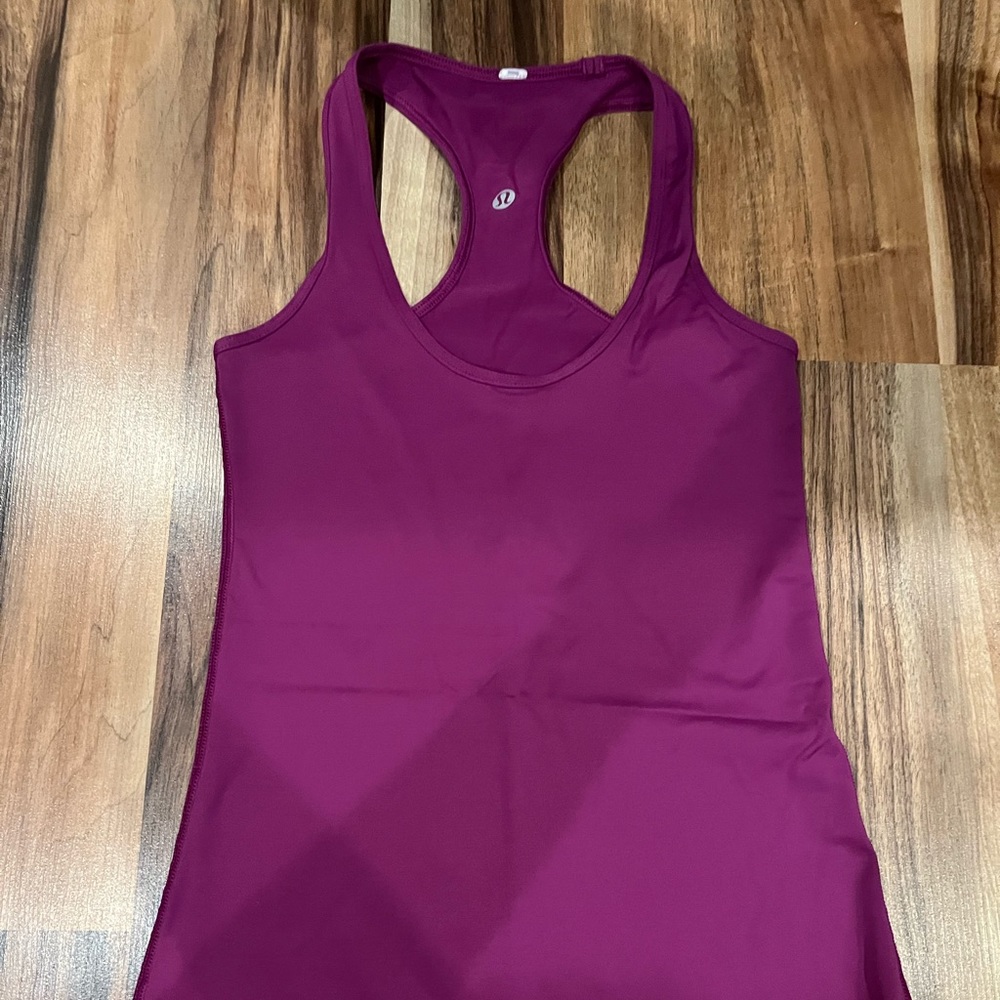 Lululemon racer back tank top!